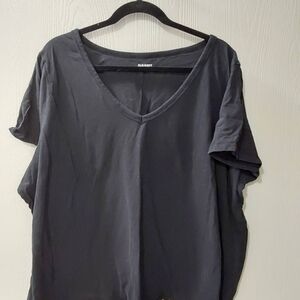 Old Navy Women's Black V-Neck Tee